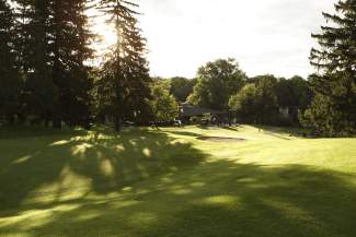 Thames Valley Golf Course is situated along the Thames River just 10 minutes from downtown London.